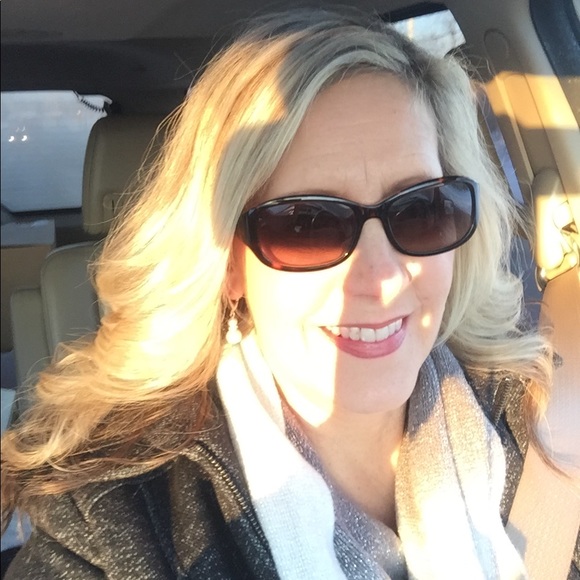 Meet your Posher, Linda - Picture 3 of 8